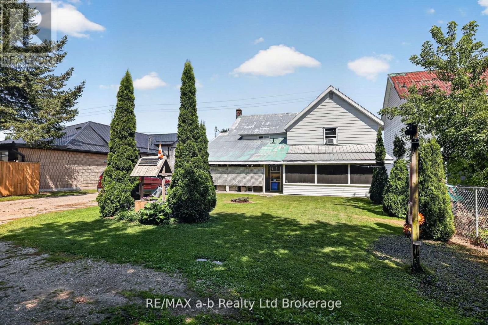 133 Dundas Street W • Zorra, ON photo 5
