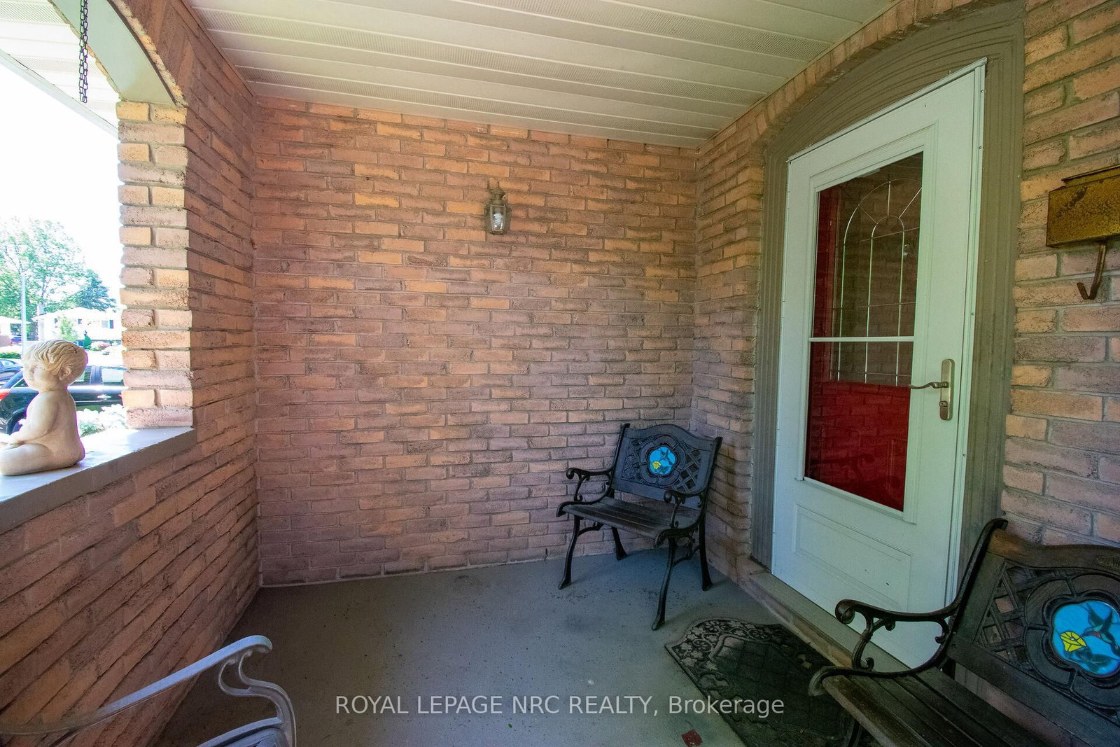 34 Woodington Place • Welland, ON photo 5
