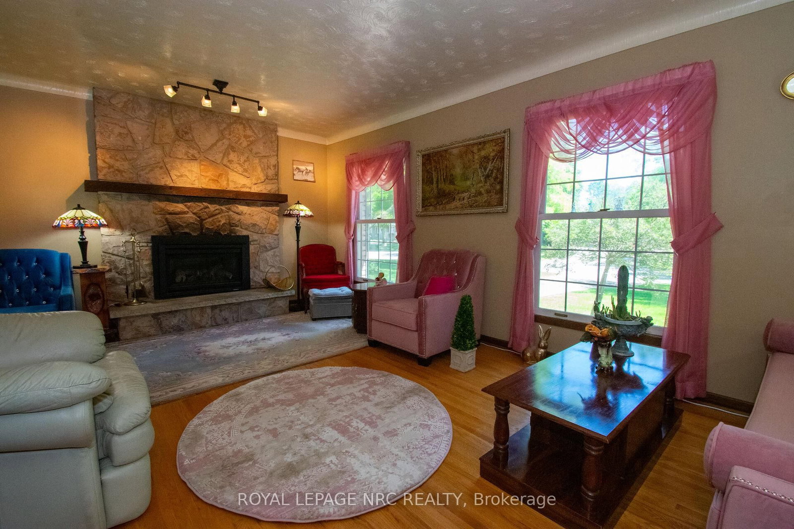 34 Woodington Place • Welland, ON photo 9