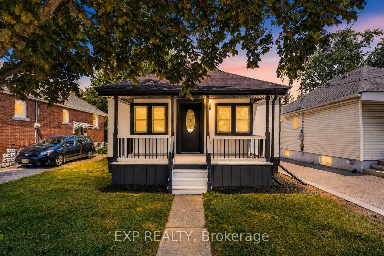 43 Brucedale Avenue E • Hamilton, ON photo 1