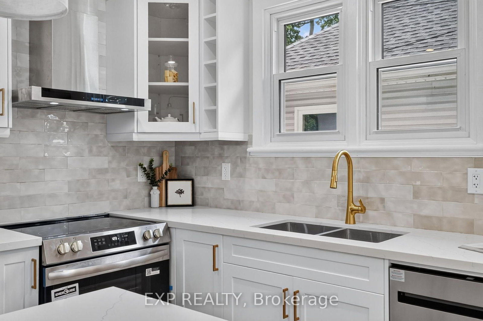 43 Brucedale Avenue E • Hamilton, ON photo 18