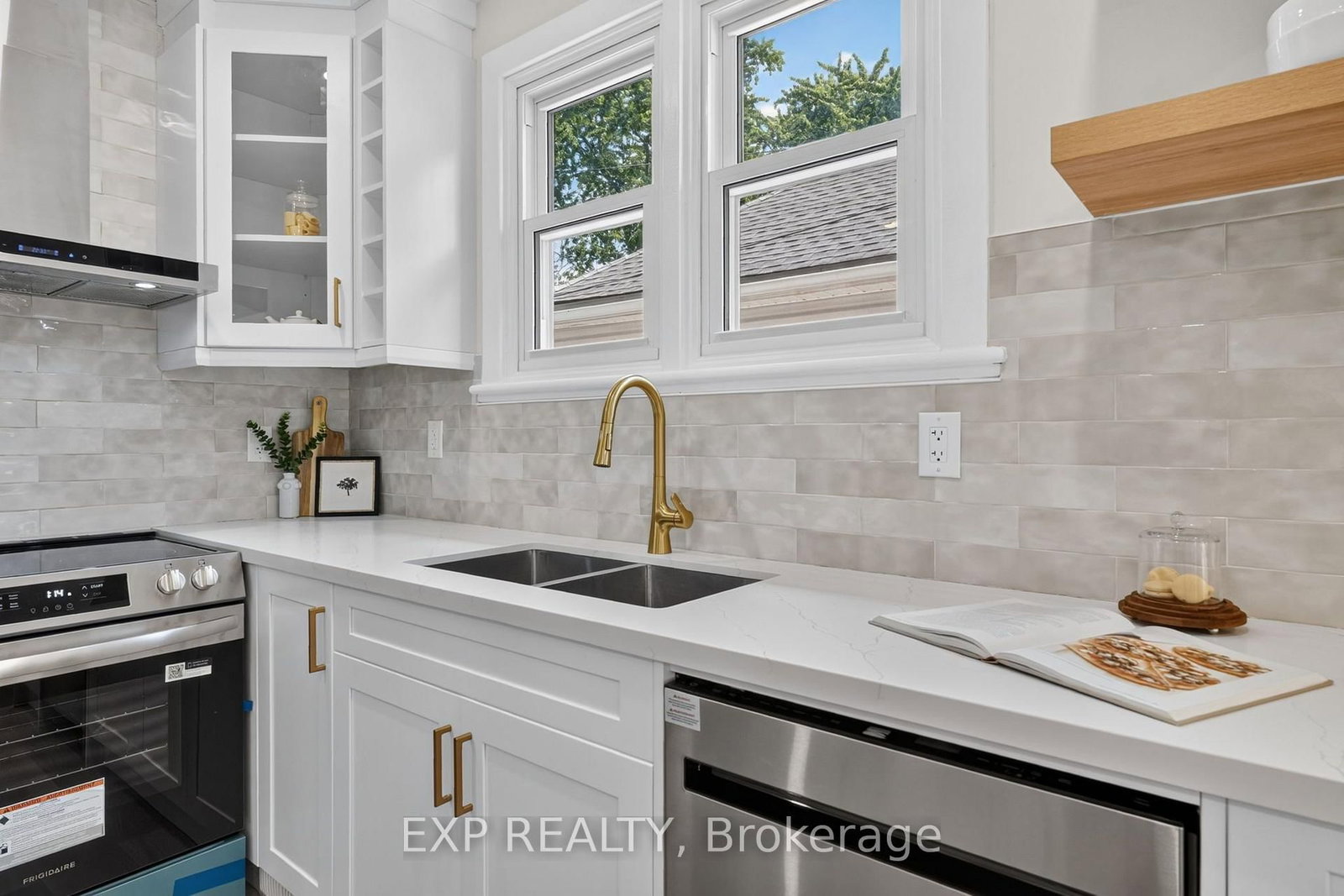 43 Brucedale Avenue E • Hamilton, ON photo 22