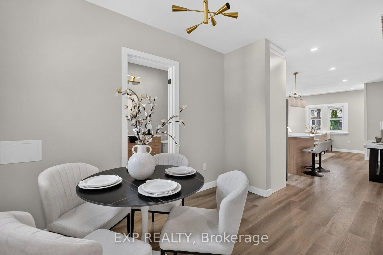 43 Brucedale Avenue E • Hamilton, ON photo 32
