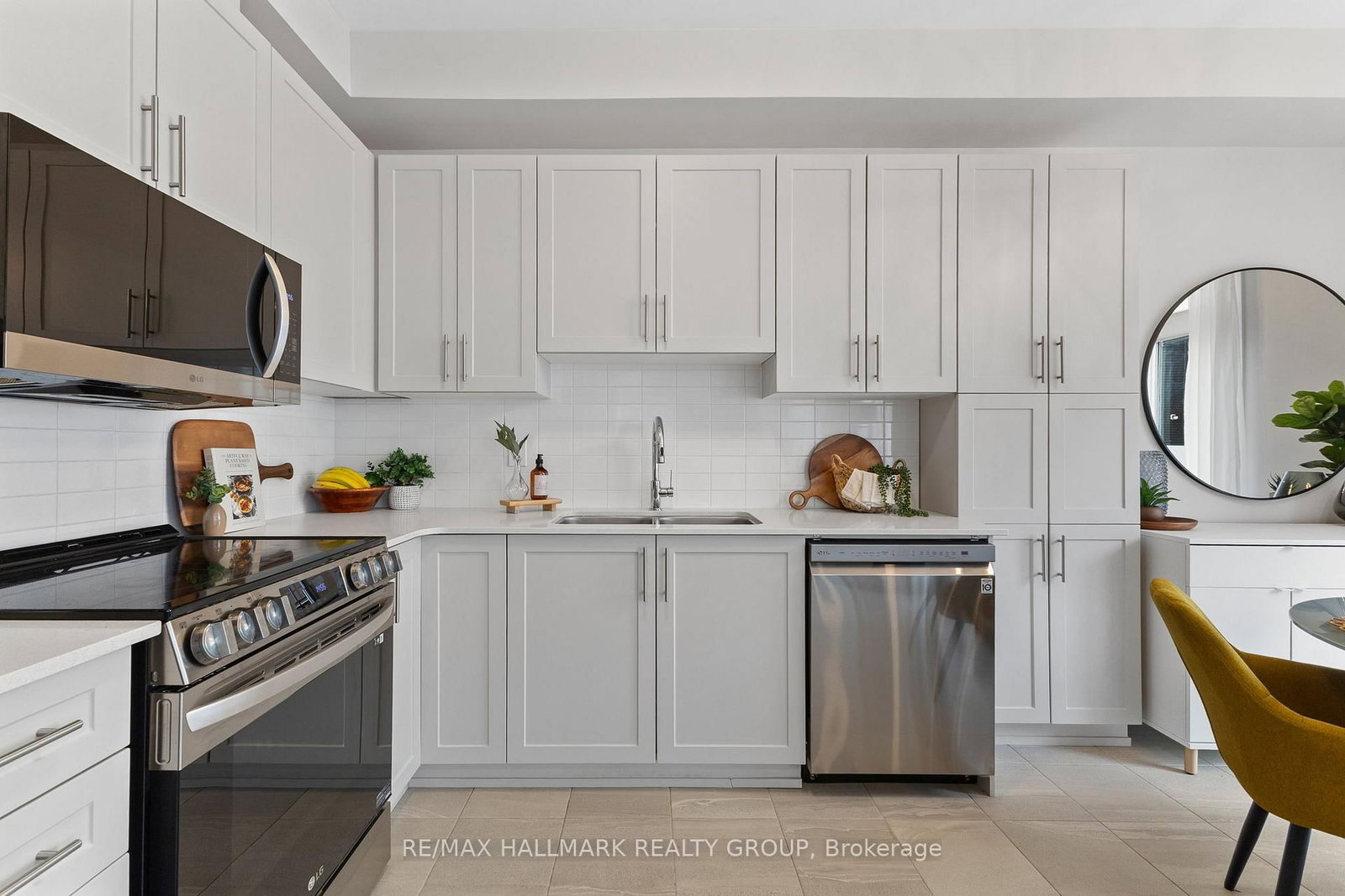 1015 Cottontail Walk • Ottawa, ON photo 10