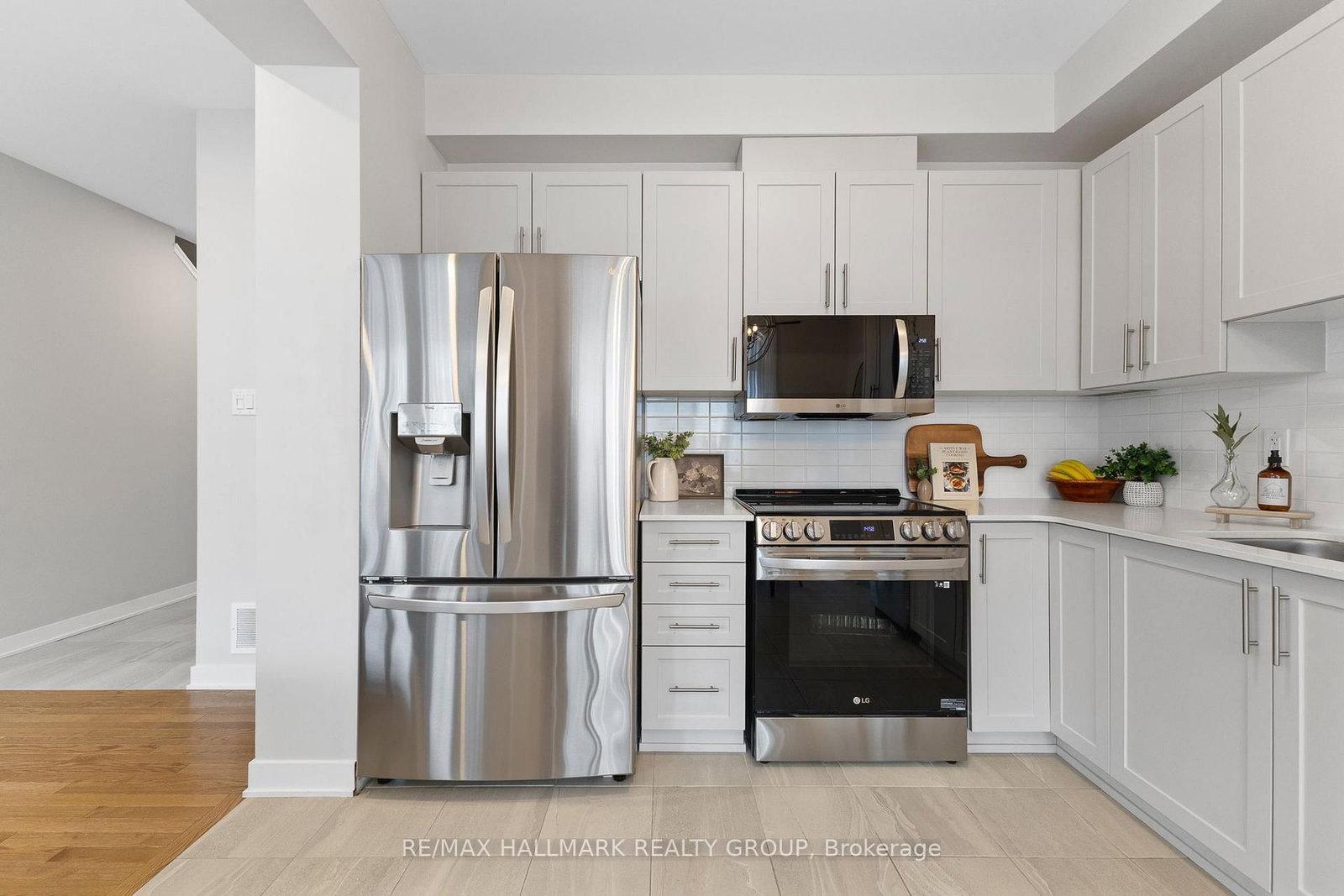 1015 Cottontail Walk • Ottawa, ON photo 12