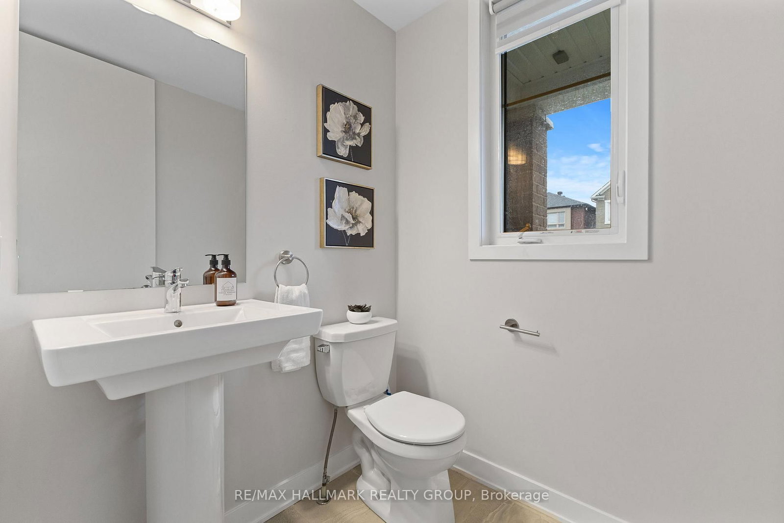 1015 Cottontail Walk • Ottawa, ON photo 13