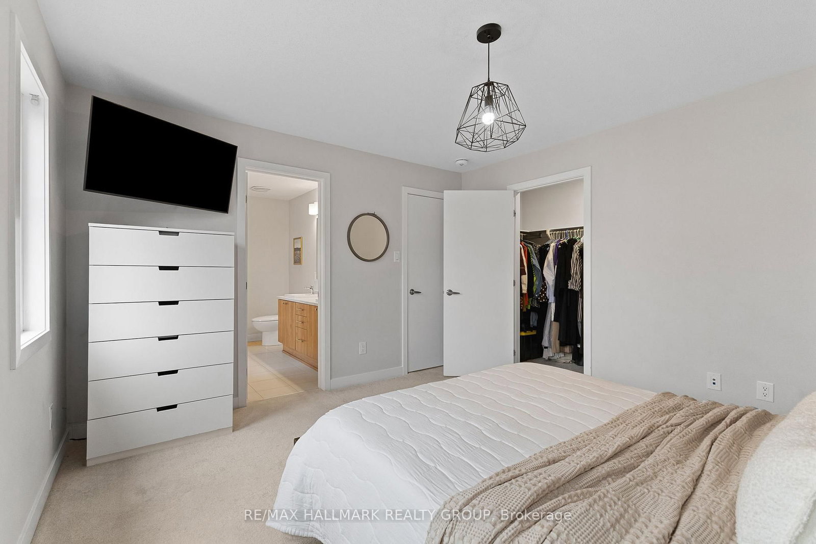 1015 Cottontail Walk • Ottawa, ON photo 16