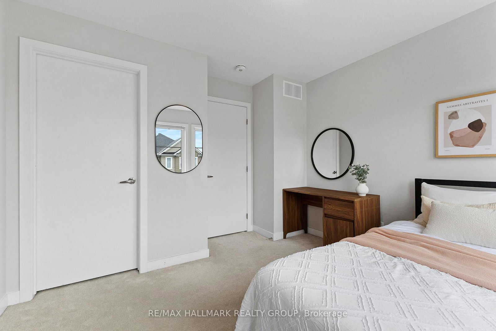1015 Cottontail Walk • Ottawa, ON photo 20