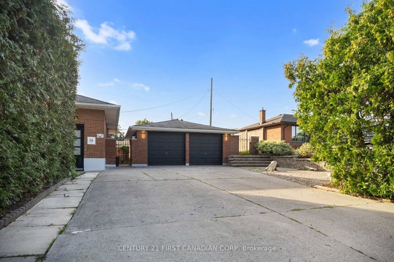 38 silverdale Crescent