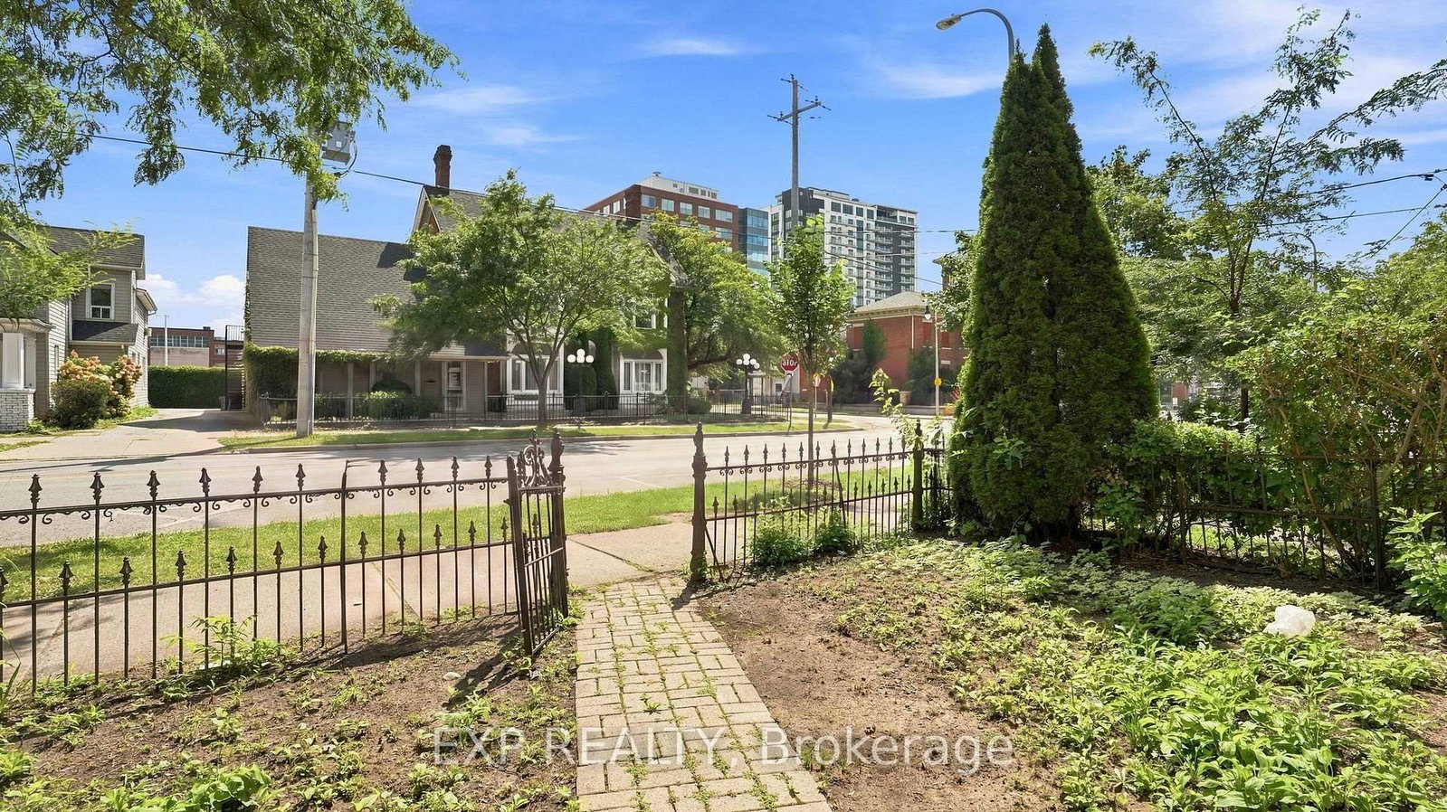 175 King Street • St. Catharines, ON photo 42