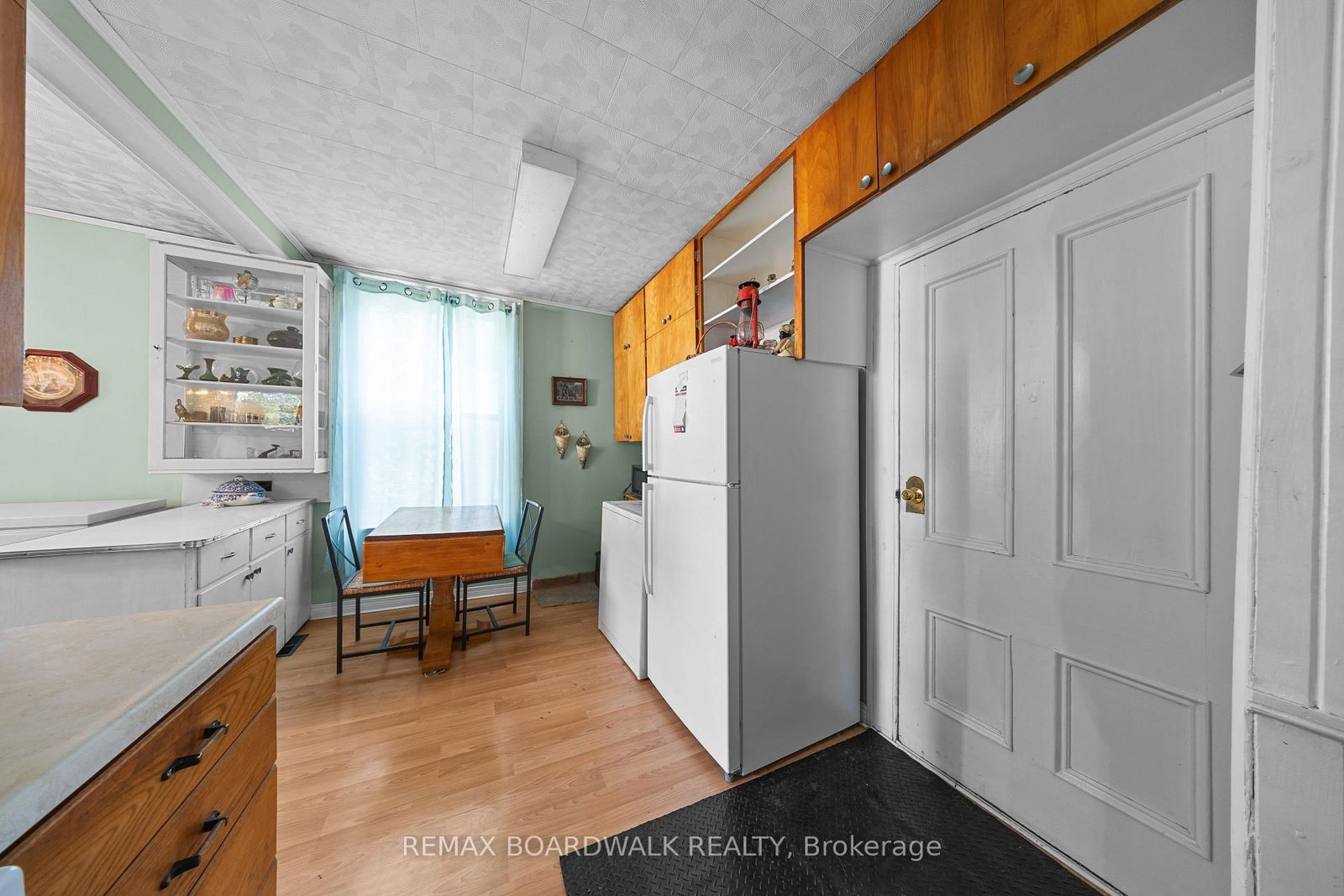 2352 Church Street • North Gower, ON photo 11