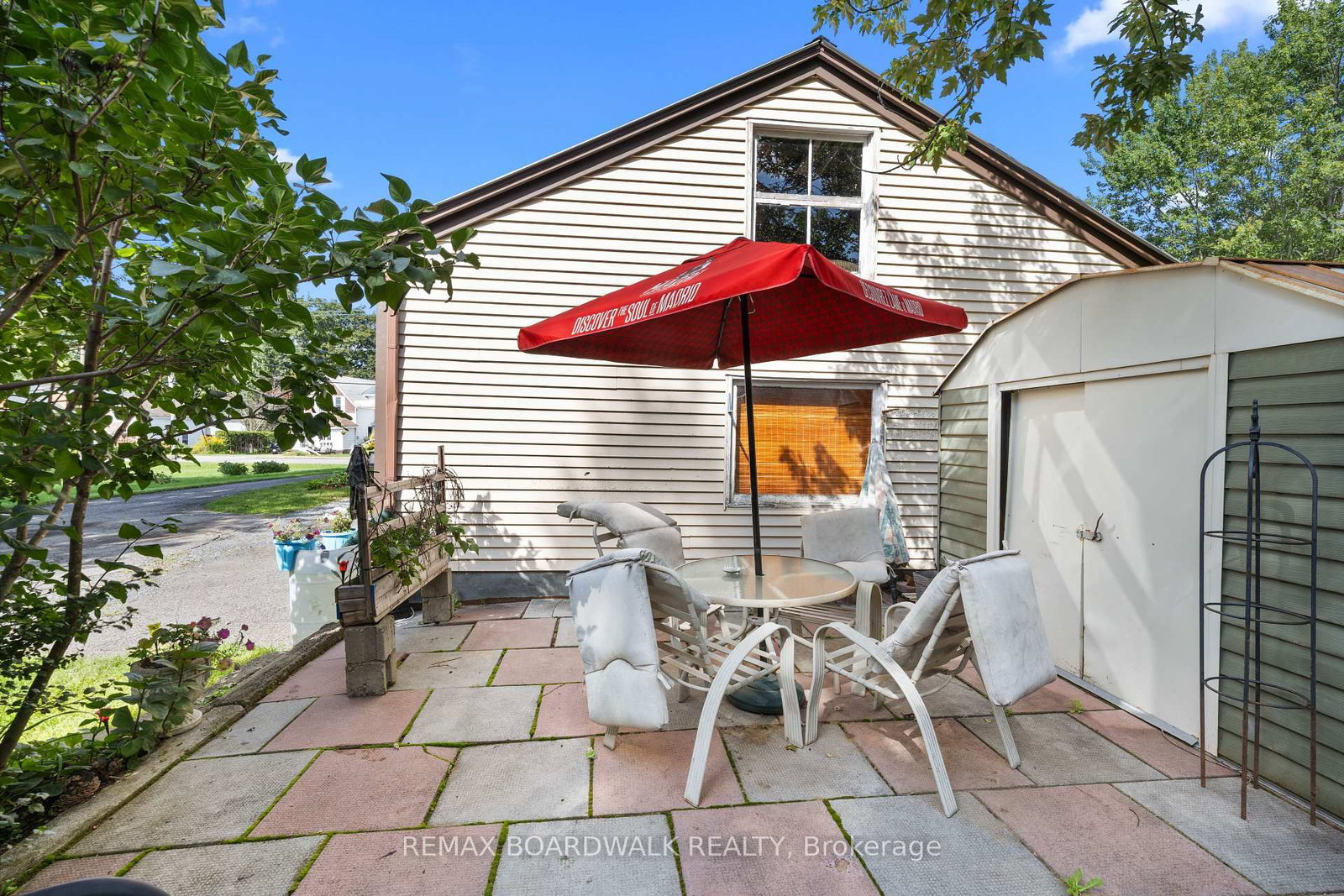 2352 Church Street • North Gower, ON photo 39