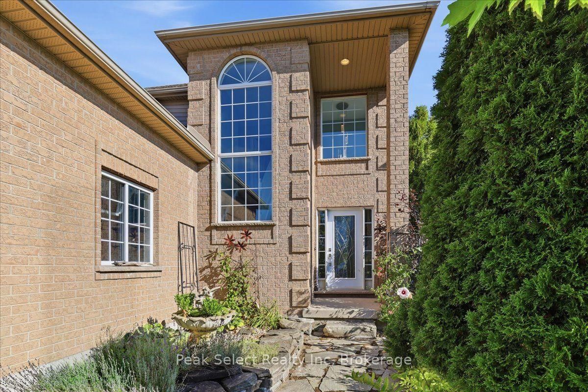 180 Ridgewood Crescent • St. Marys, ON photo 5