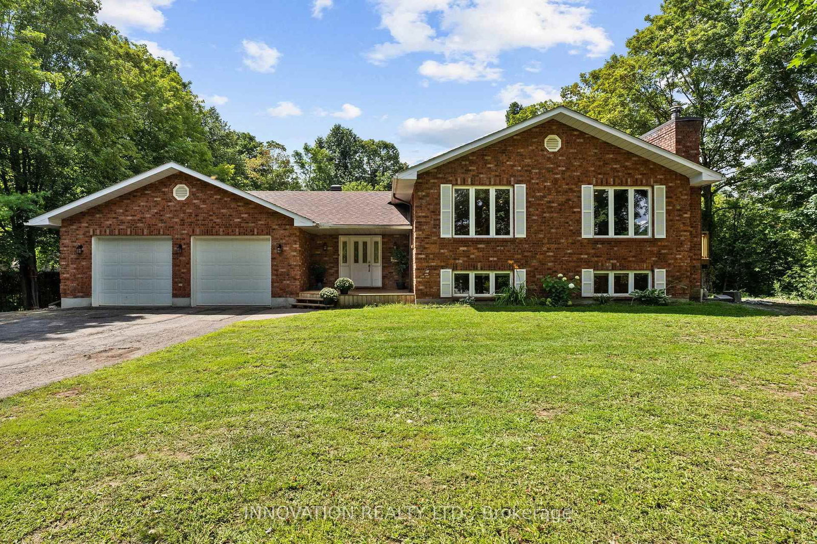 504 Thomas Street • Carleton Place, ON photo 1