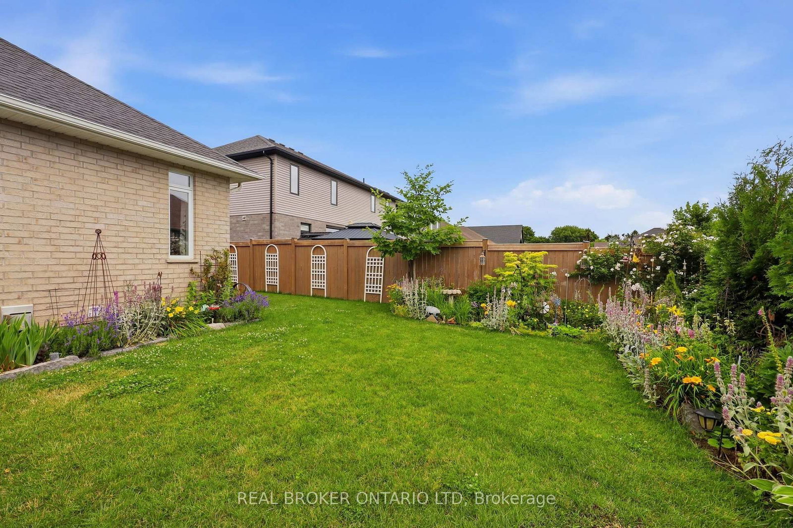 4 Doral Court • St. Thomas, ON photo 43