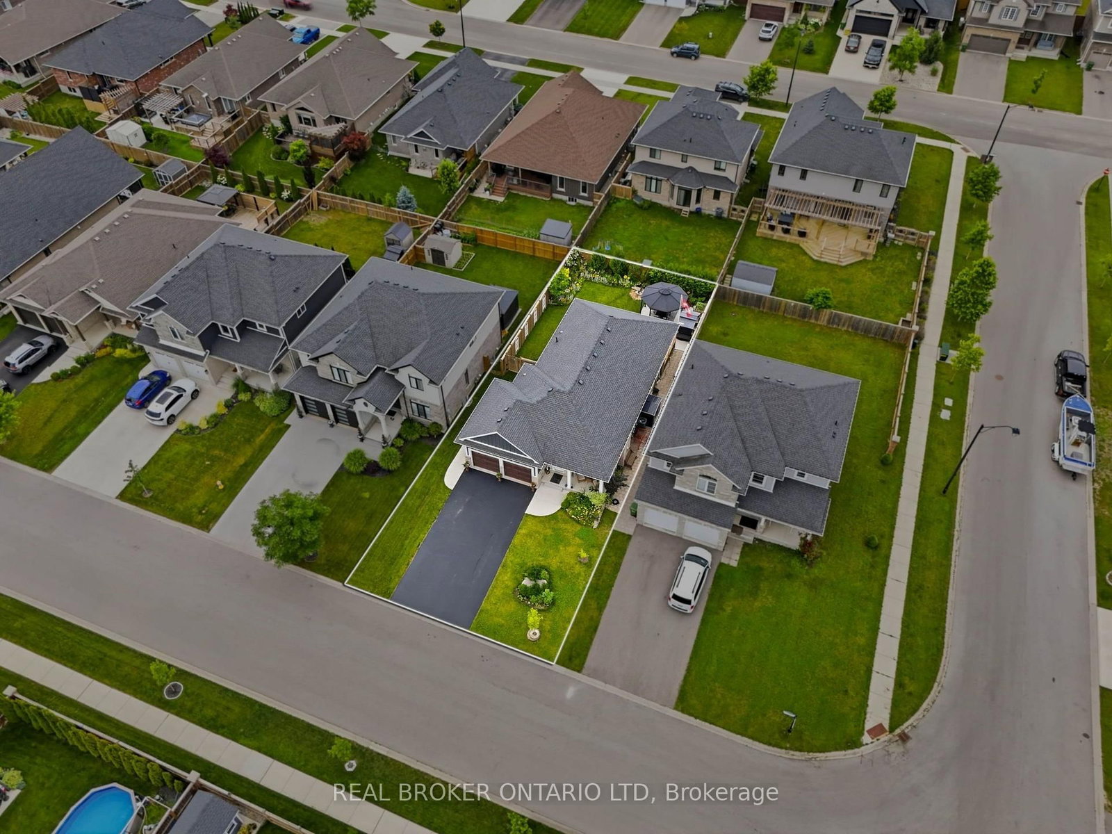 4 Doral Court • St. Thomas, ON photo 47