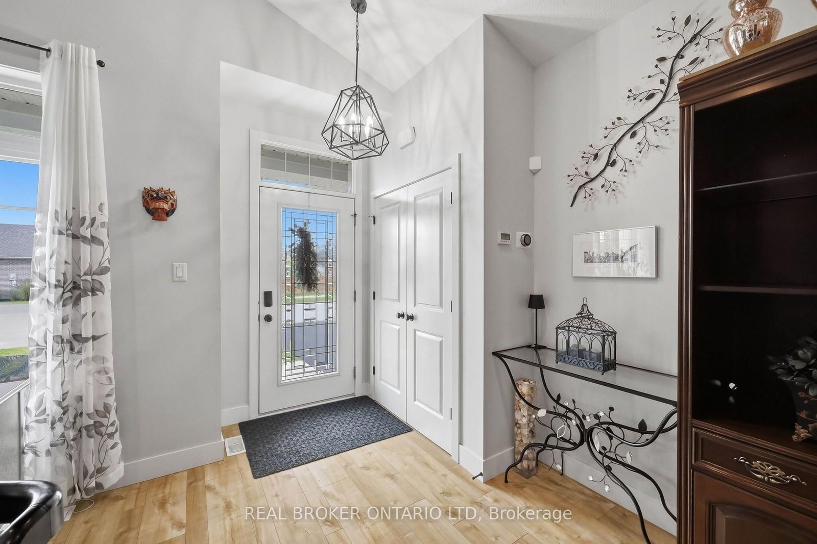 4 Doral Court • St. Thomas, ON photo 5