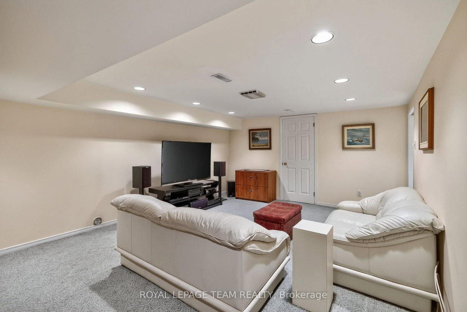 2713 Dupont Street • Ottawa, ON photo 34