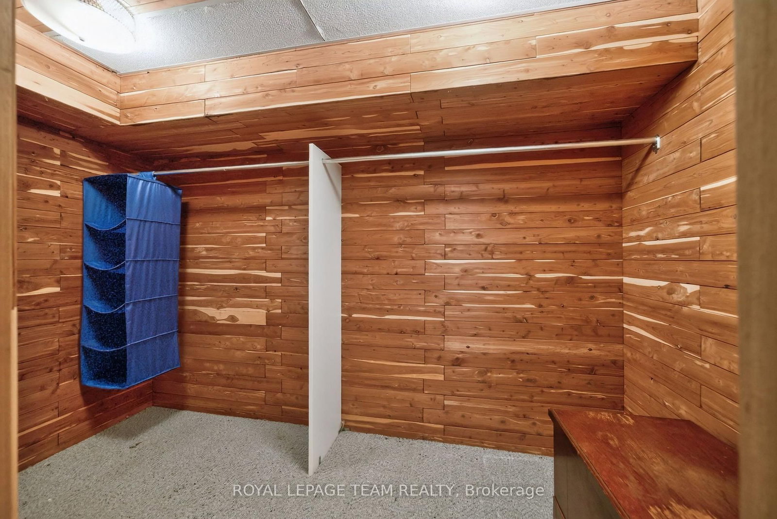 2713 Dupont Street • Ottawa, ON photo 35