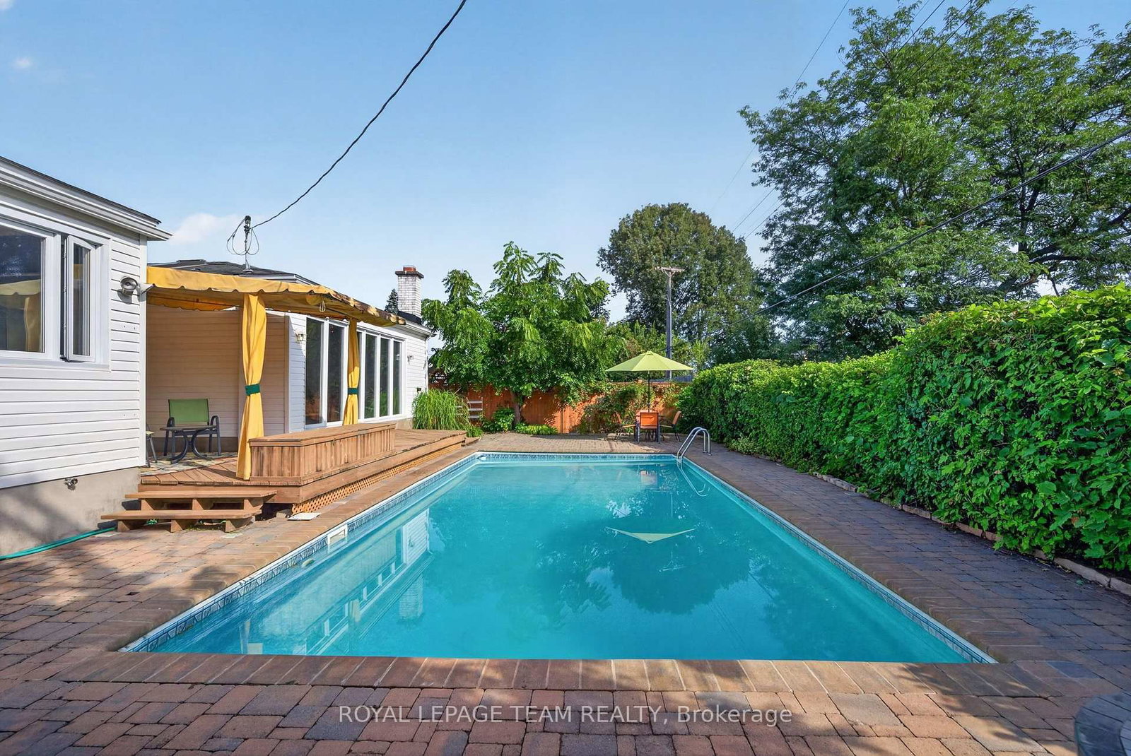 2713 Dupont Street • Ottawa, ON photo 39