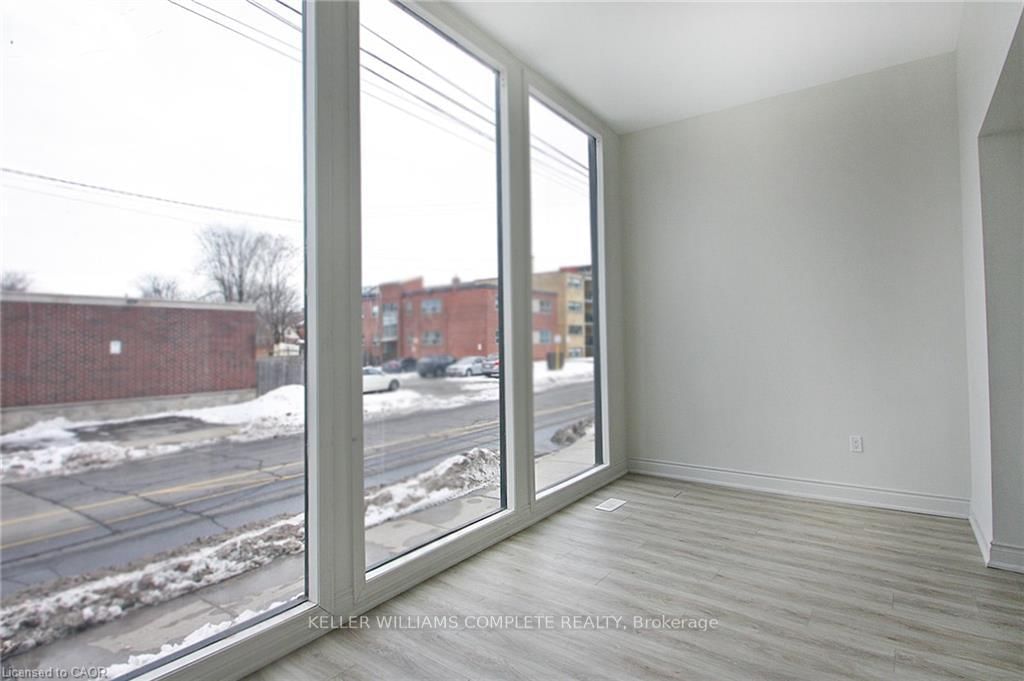 76 Wentworth Street S • Hamilton, ON photo 3