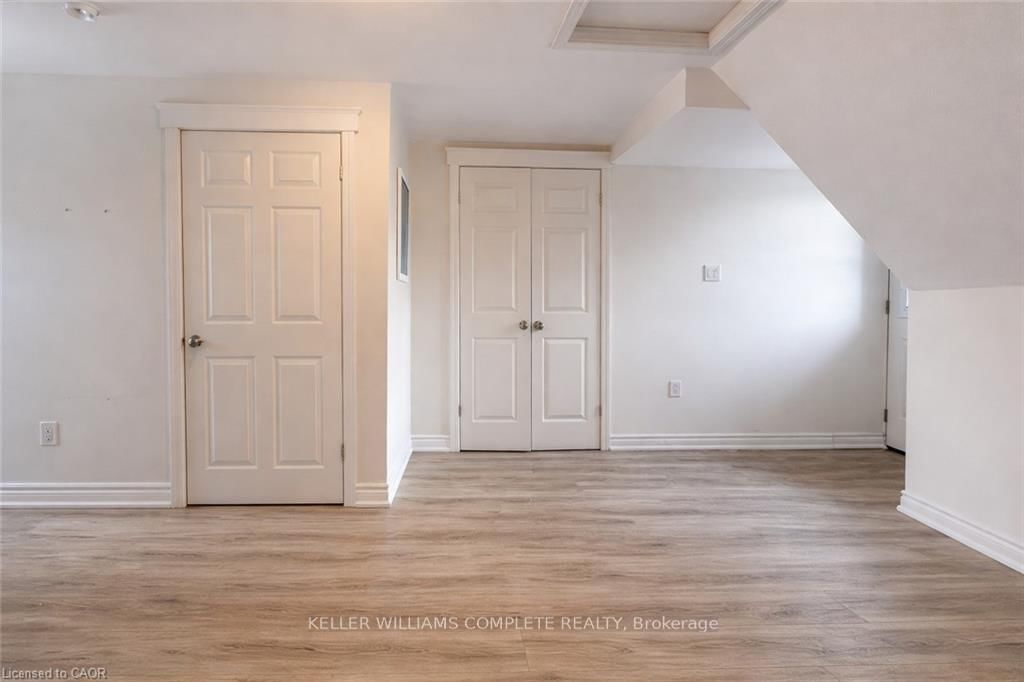 76 Wentworth Street S • Hamilton, ON photo 33