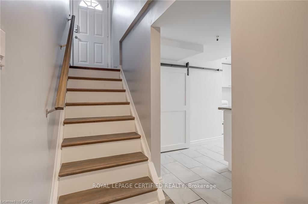 54 Duncombe Drive • Hamilton, ON photo 21