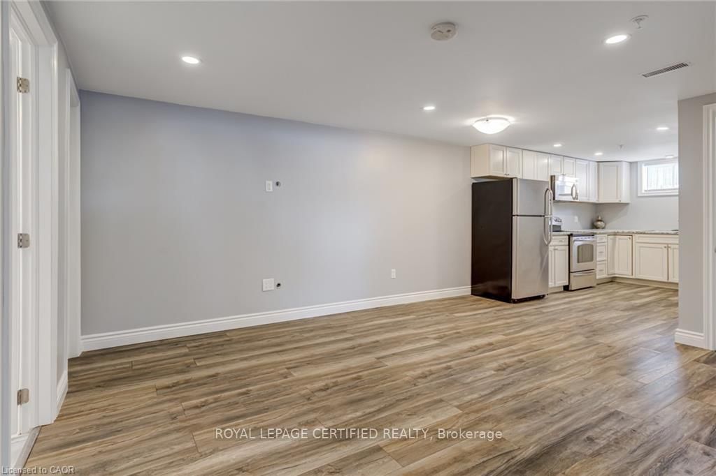 54 Duncombe Drive • Hamilton, ON photo 25