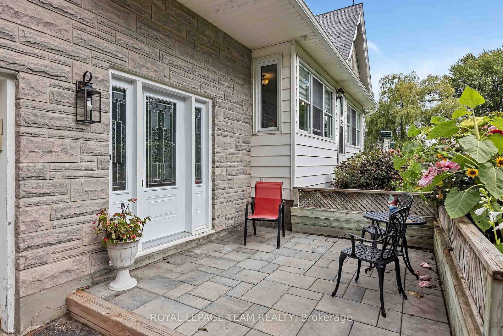 5961 Old Richmond Road • Richmond, ON photo 39