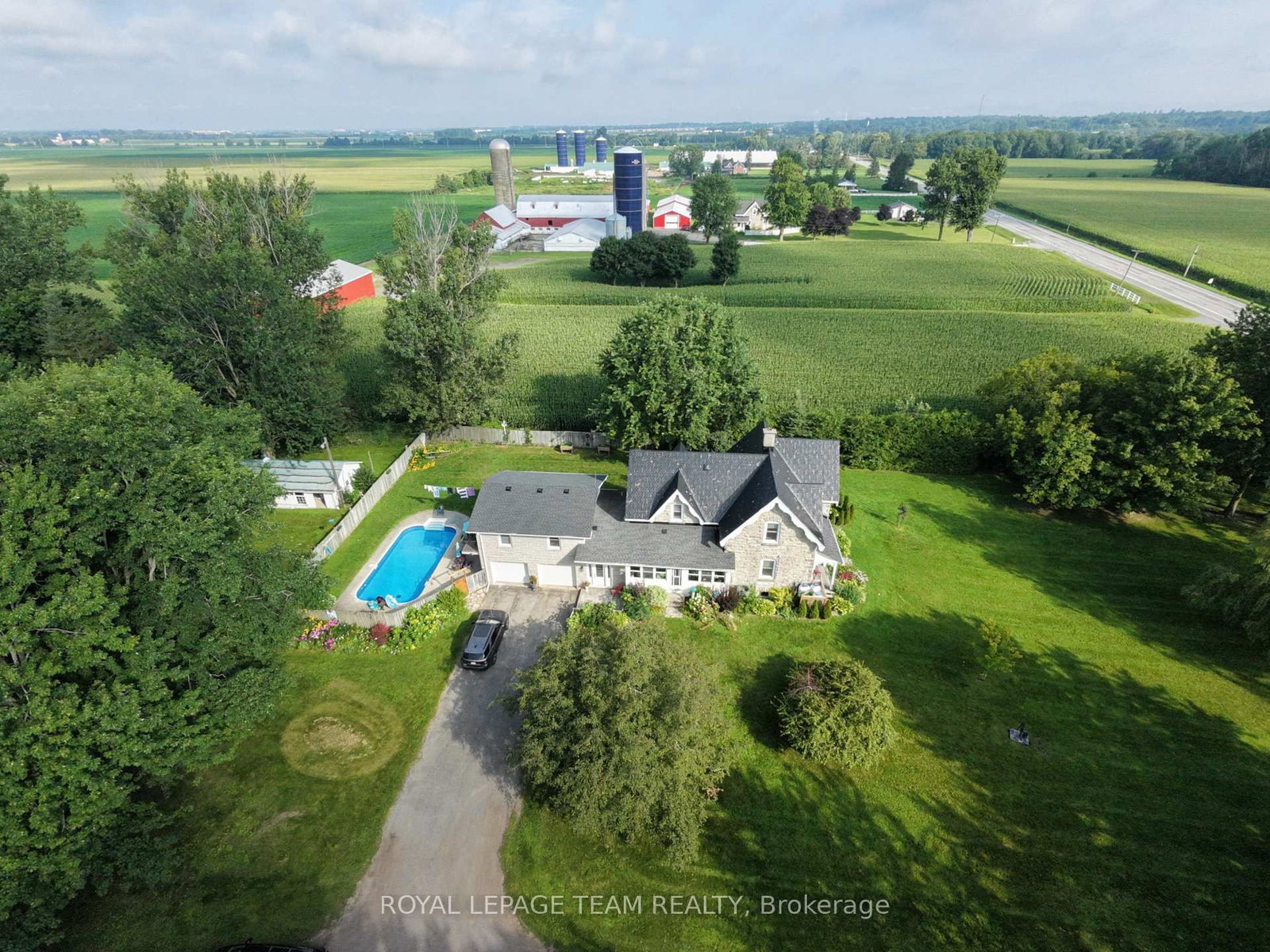 5961 Old Richmond Road • Richmond, ON photo 4