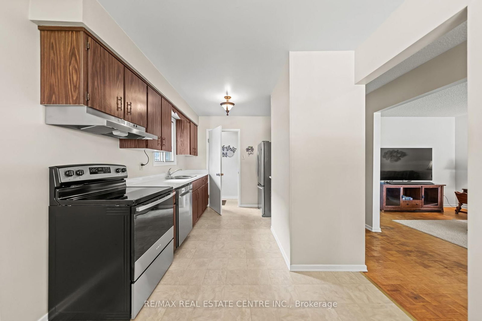 120 Arrowhead Crescent • Kitchener, ON photo 11