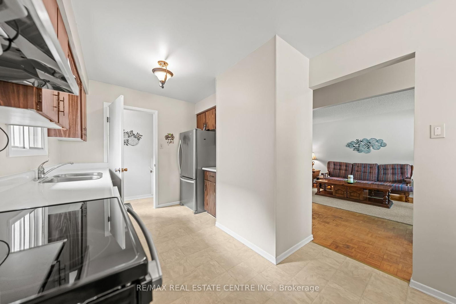 120 Arrowhead Crescent • Kitchener, ON photo 12