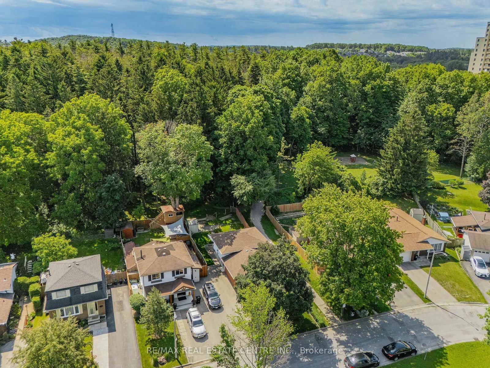 120 Arrowhead Crescent • Kitchener, ON photo 43