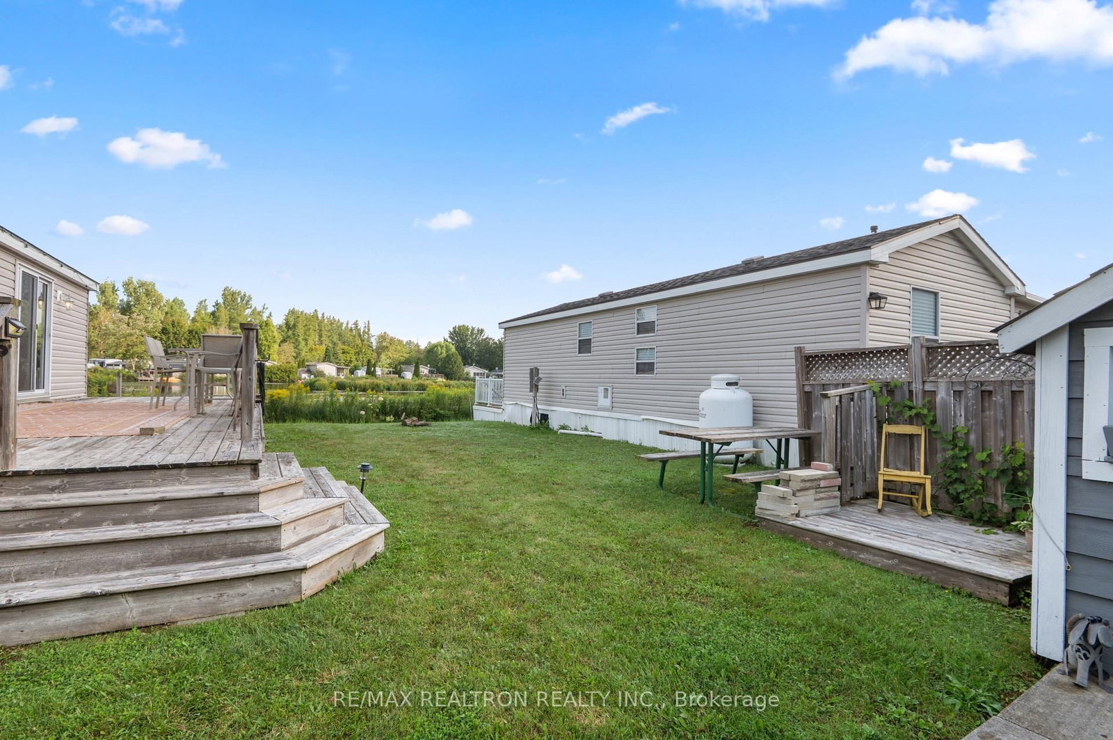 7489 SIDEROAD 5 E • #T102 • Wellington North, ON photo 14