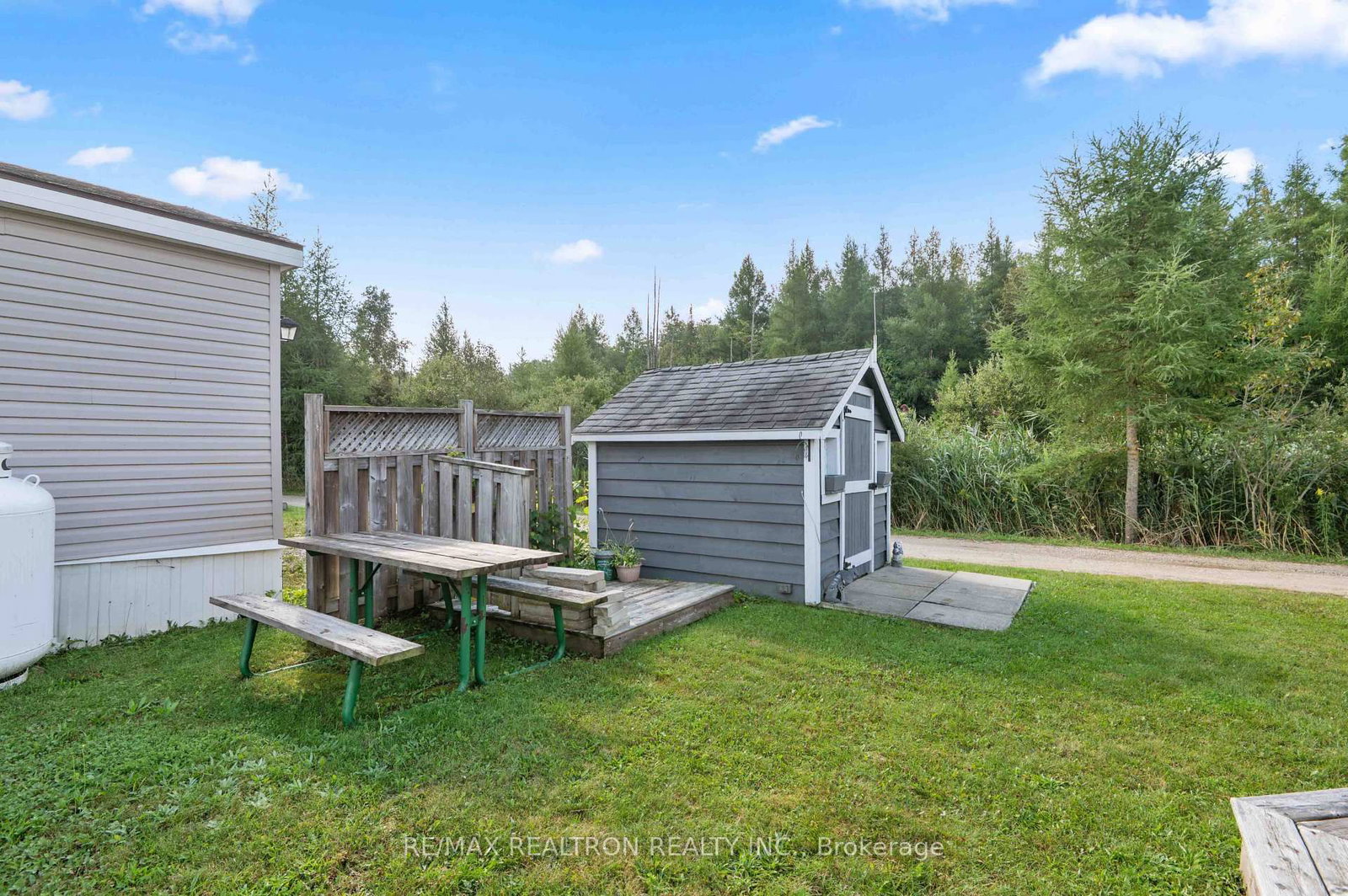 7489 SIDEROAD 5 E • #T102 • Wellington North, ON photo 16