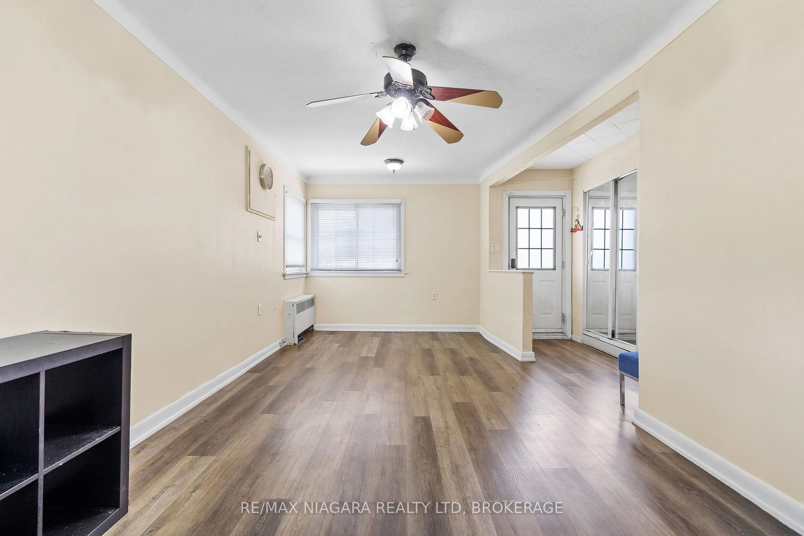 UPPER - 73 Hillview Road, St. Catharines 5