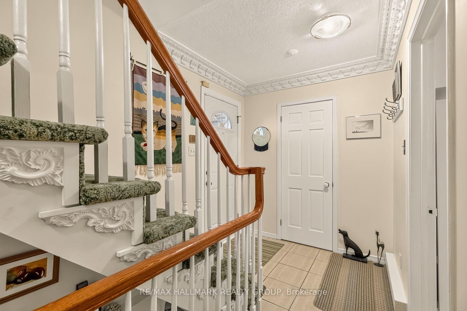 1898 RUSSELL Road • #2 • Ottawa, ON photo 13