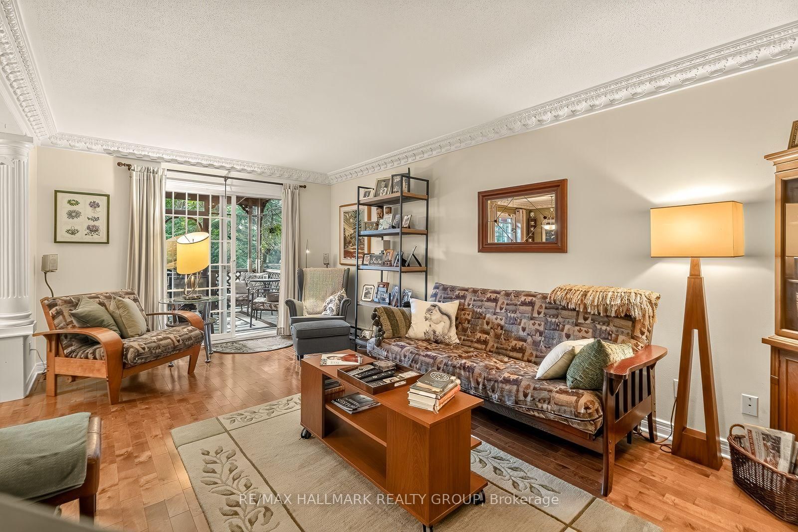 1898 RUSSELL Road • #2 • Ottawa, ON photo 17