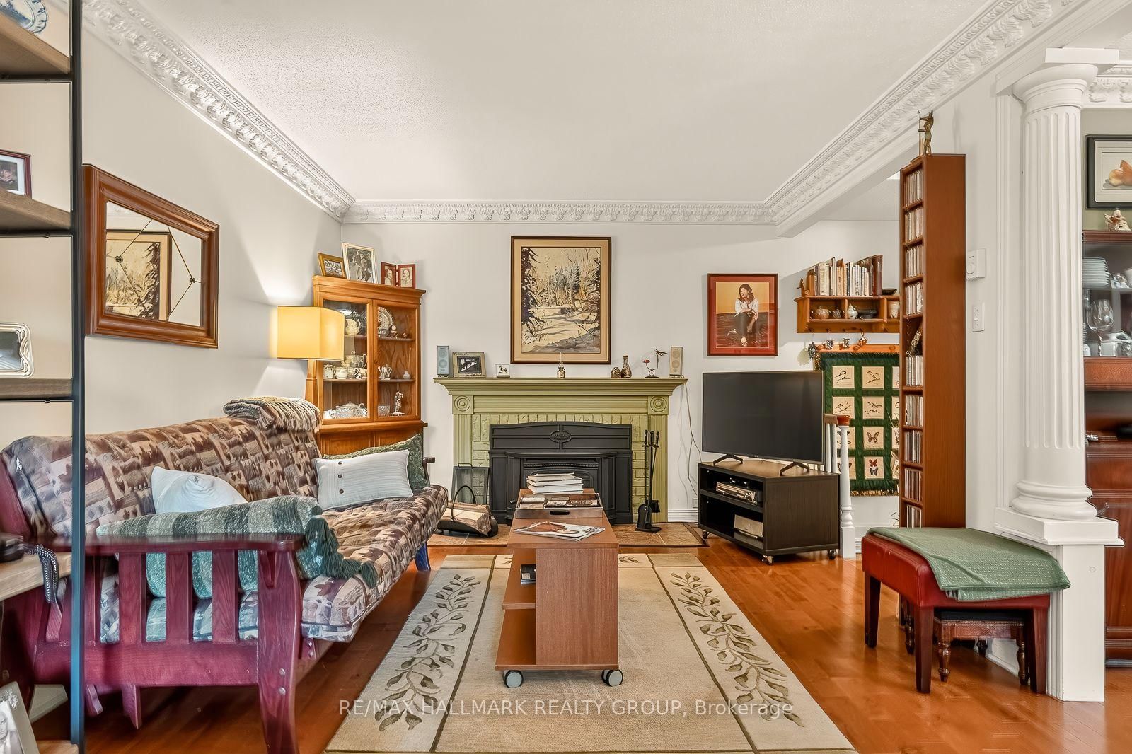 1898 RUSSELL Road • #2 • Ottawa, ON photo 19
