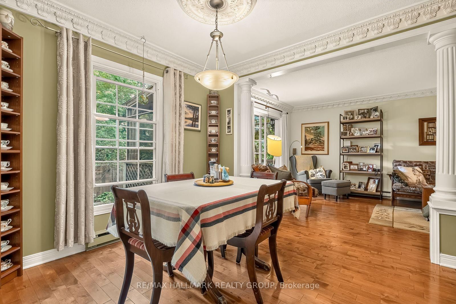 1898 RUSSELL Road • #2 • Ottawa, ON photo 25