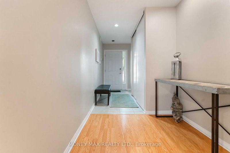 4 - 7 Forsyth Lane