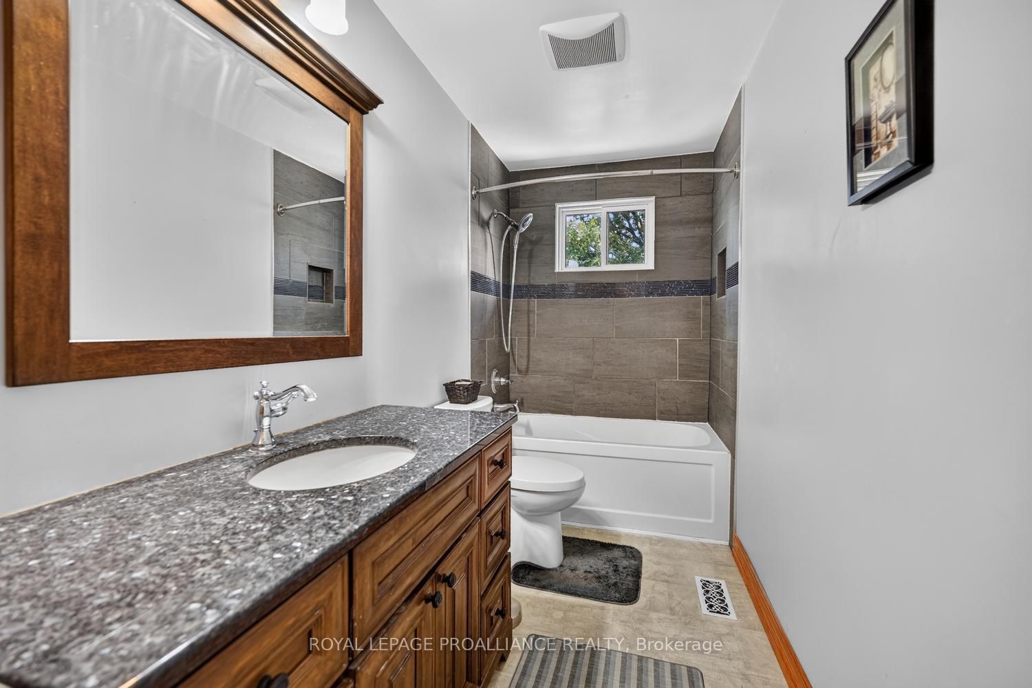 1305 Brockmount Place • Brockville, ON photo 17