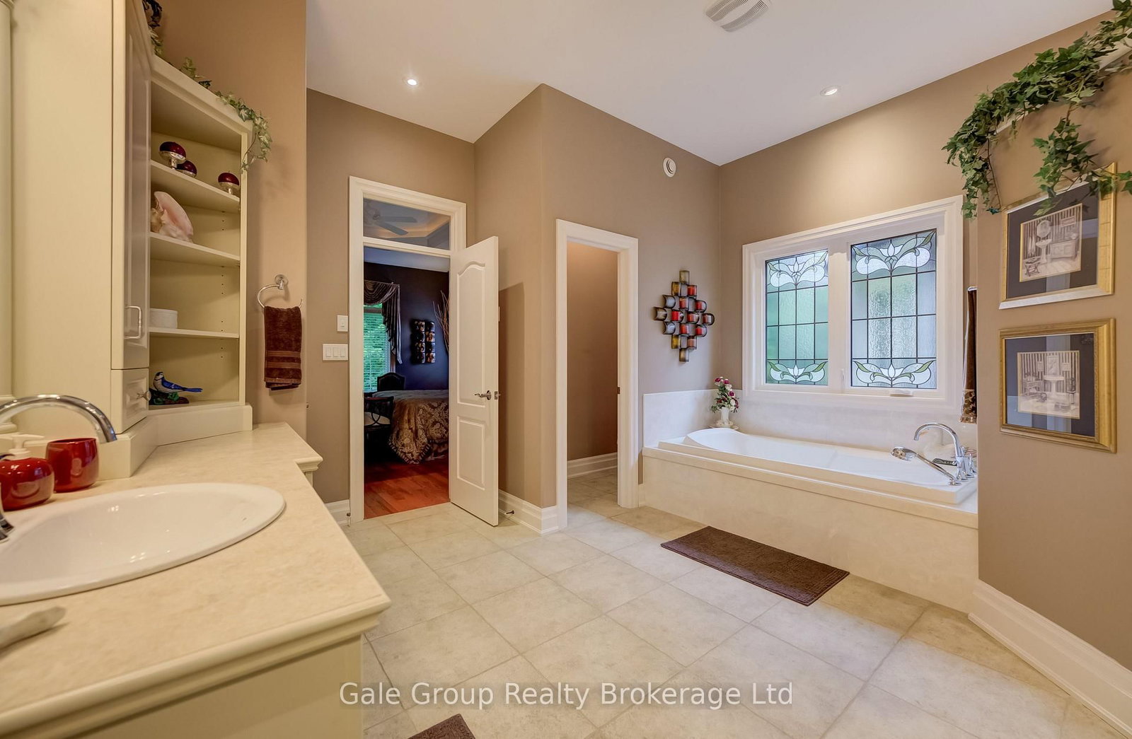 612 Lakeview Drive • Woodstock, ON photo 28