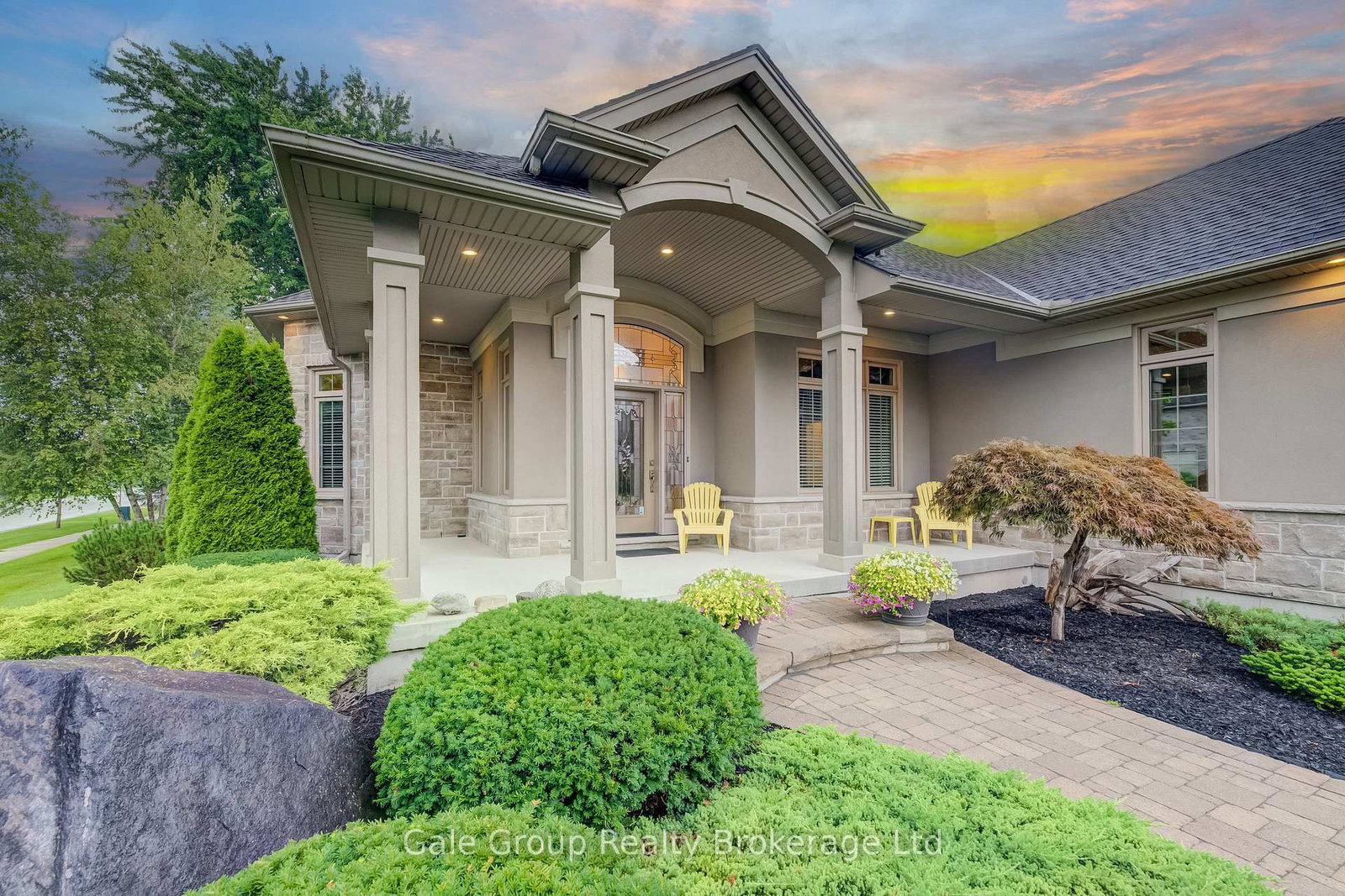 612 Lakeview Drive • Woodstock, ON photo 3