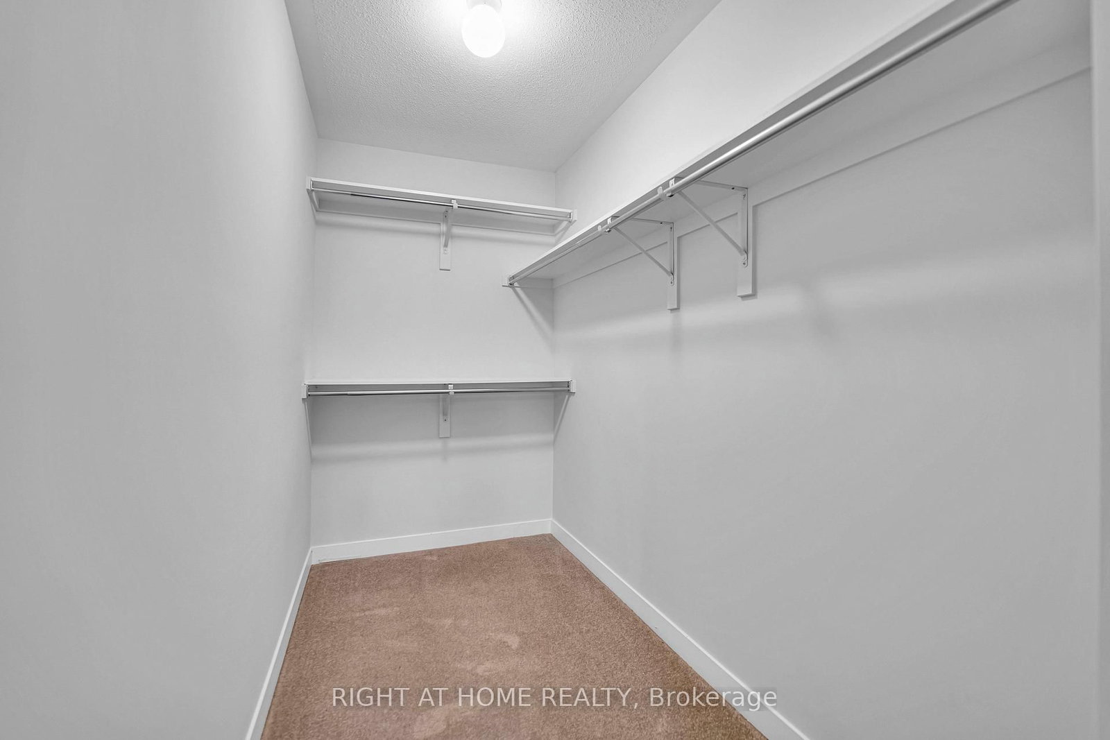 57 PLACETTE STITCH Mews • Richmond, ON photo 20