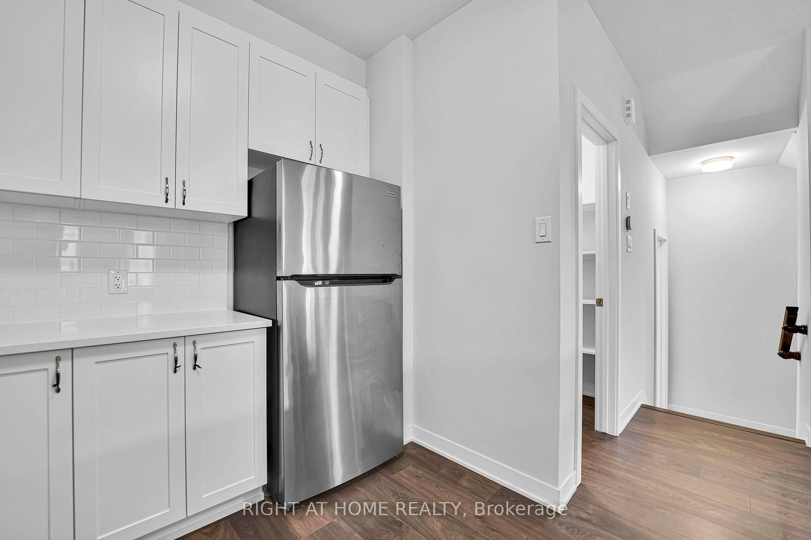 57 PLACETTE STITCH Mews • Richmond, ON photo 24