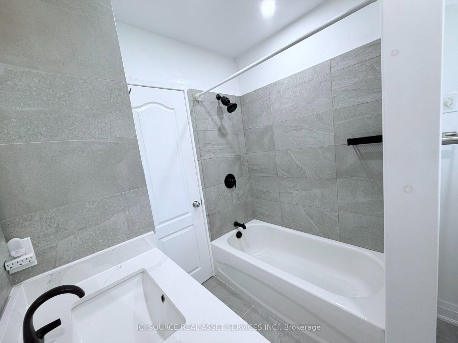10 Draper Drive • St. Catharines, ON photo 12