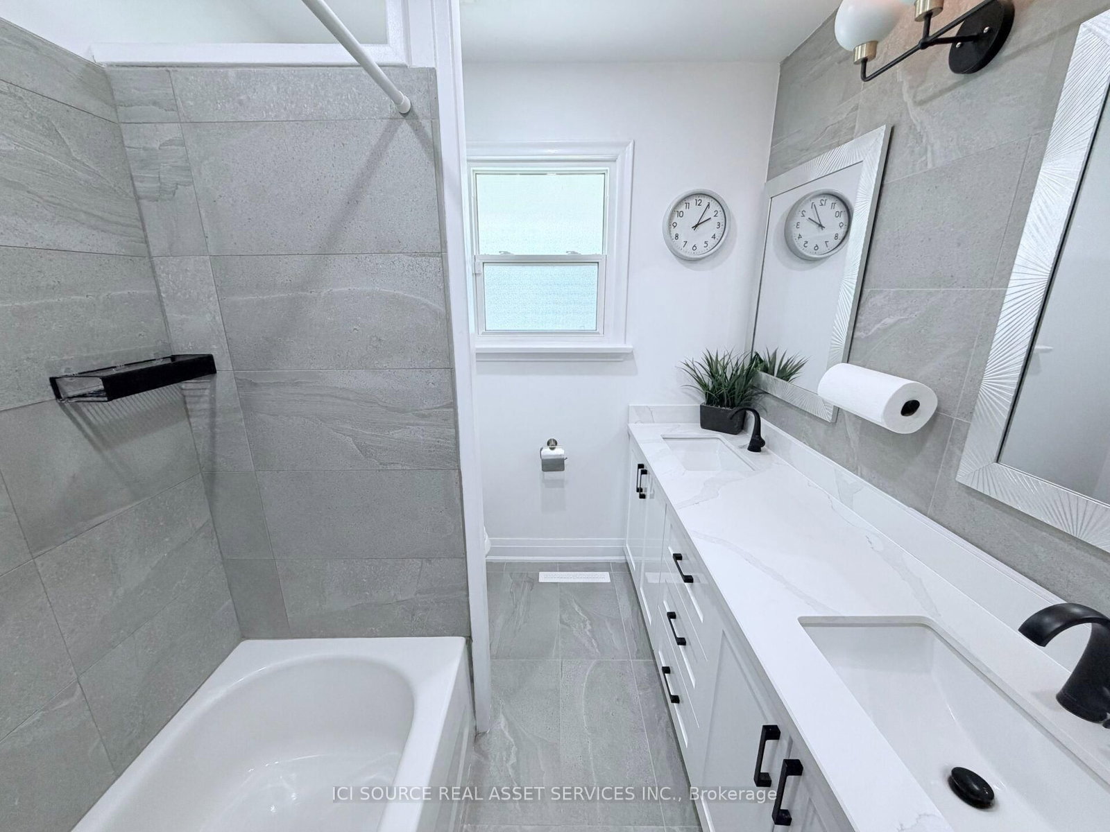 10 Draper Drive • St. Catharines, ON photo 13