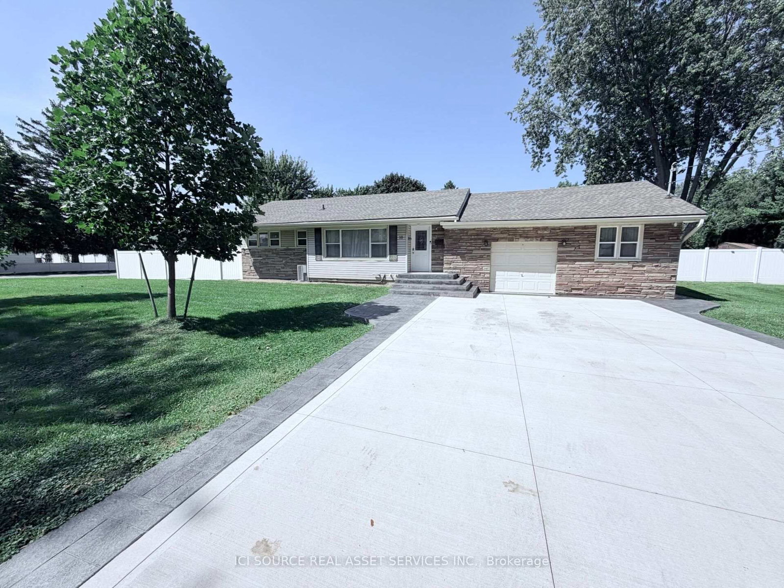 10 Draper Drive • St. Catharines, ON photo 39