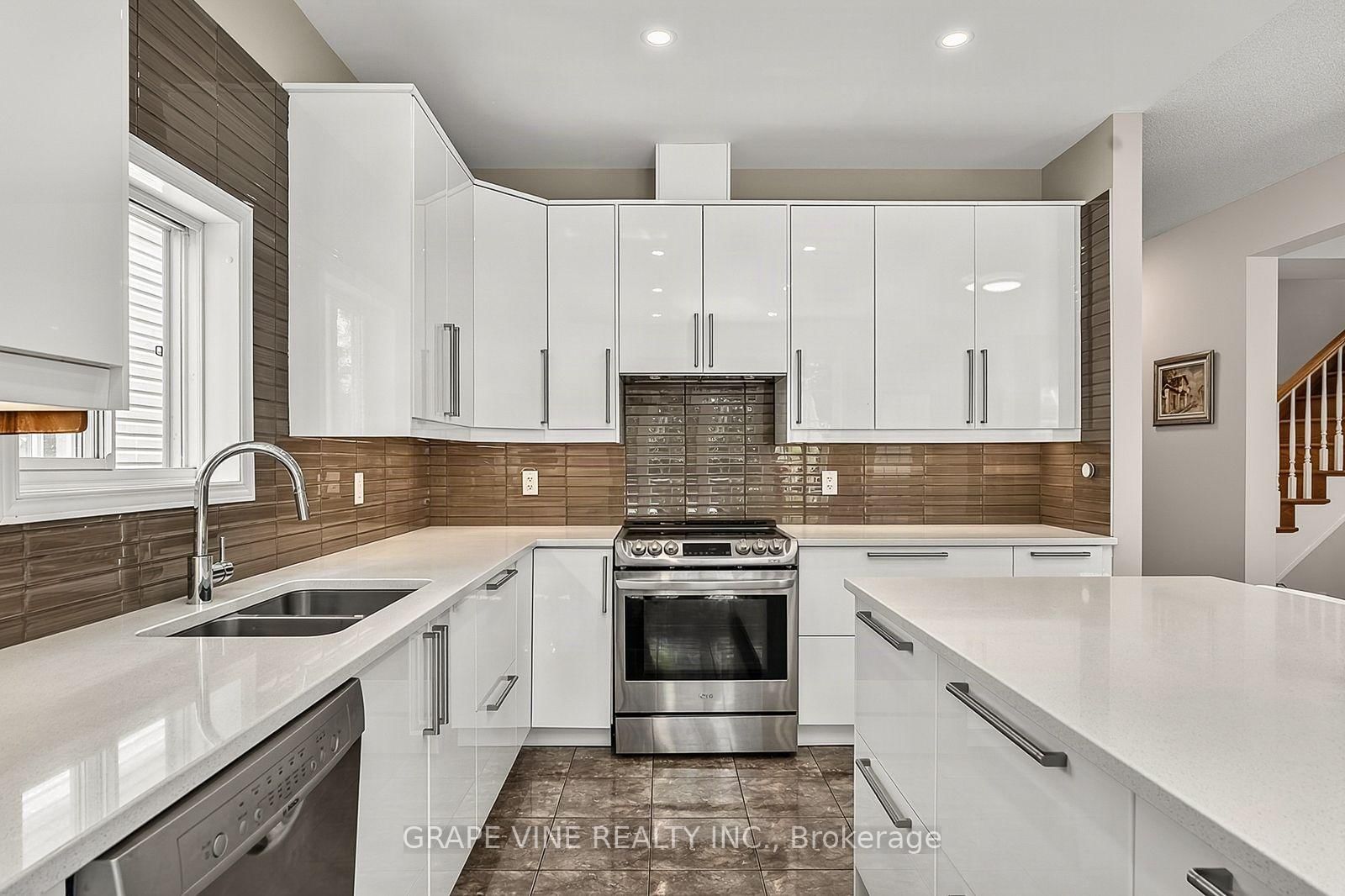319 Parkin Circle • Ottawa, ON photo 12